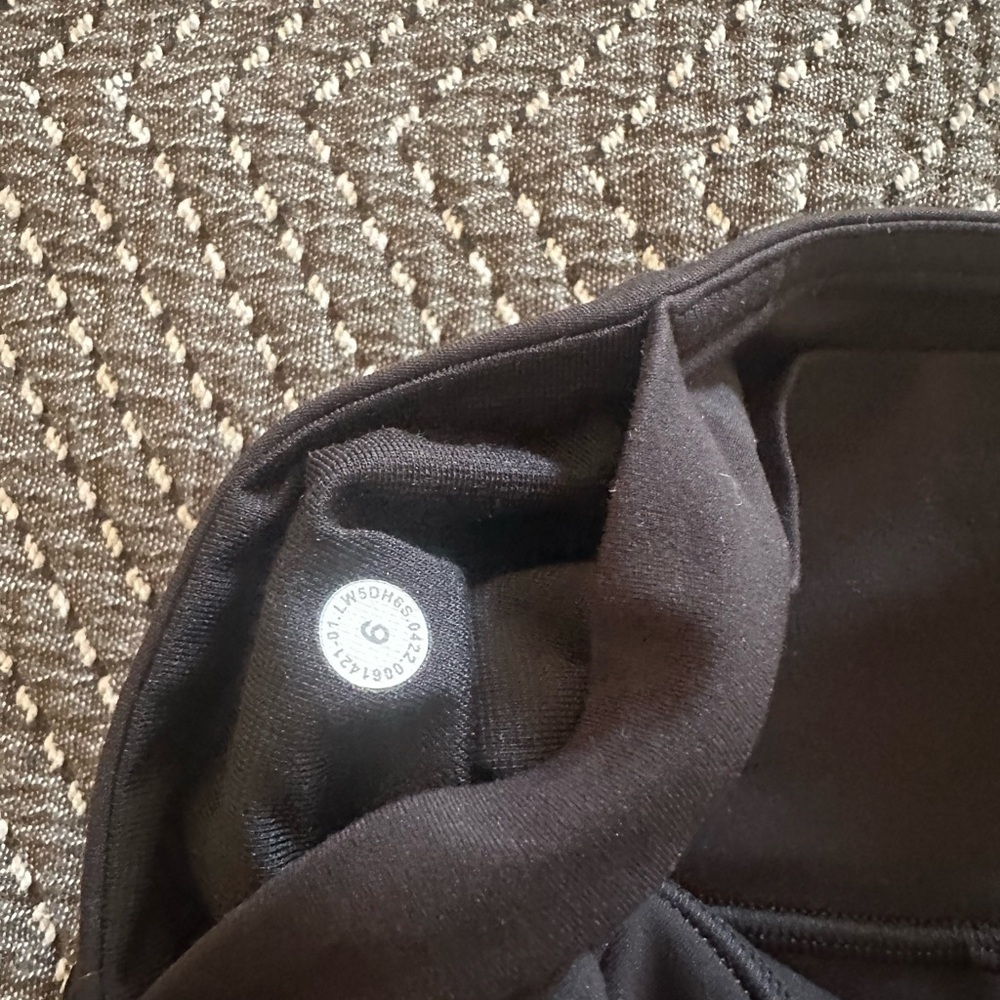 Lululemon Align High-Rise Jogger *Full Length - Black - Picture 4 of 4